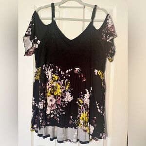 Torrid Size 1 Cold Shoulder Shirt